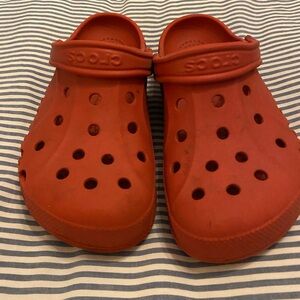 Men’s 7 Women’s 9 “Salsa” Crocs